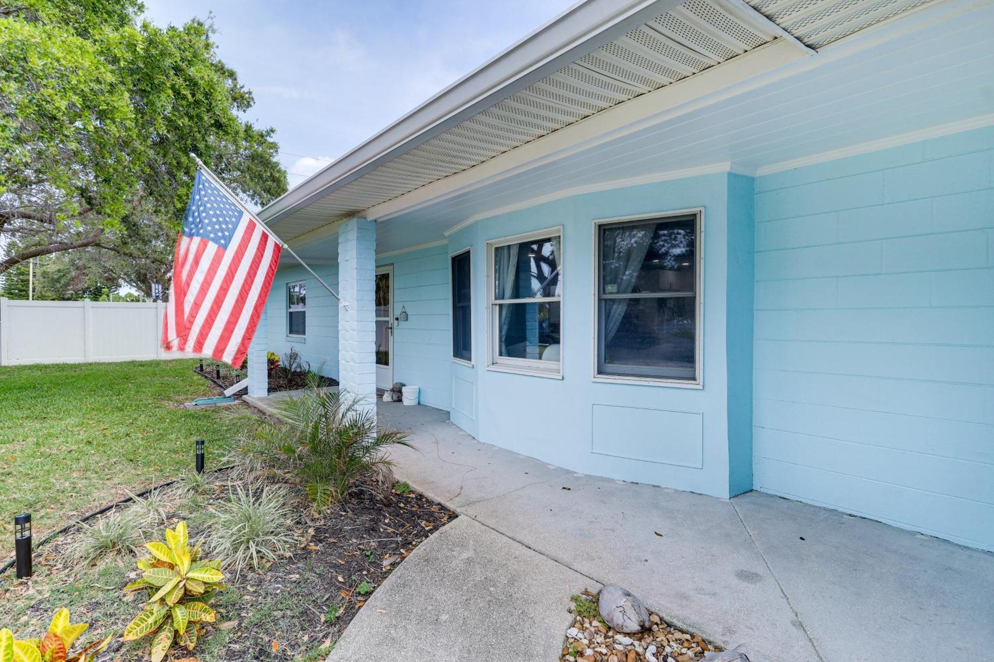 Pet-Friendly Cocoa Beach Home Walk To Beach! Extérieur photo